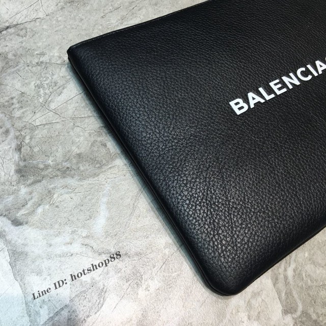 Balenciaga專櫃爆款男士手拿包 巴黎世家小號荔枝皮手包 fyj1159